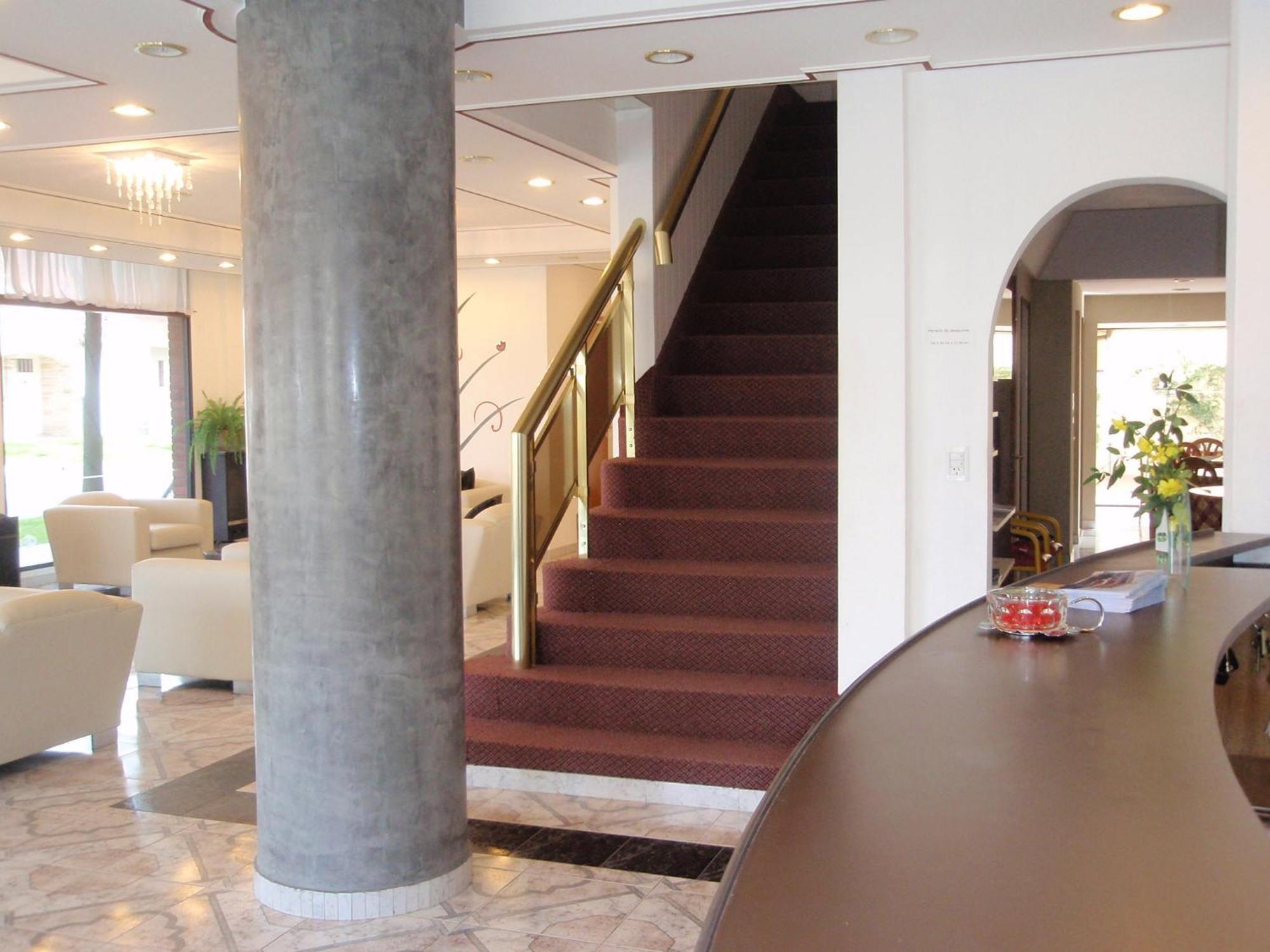 Montecarlo Hotel & Apart مار ديل بلاتا المظهر الخارجي الصورة